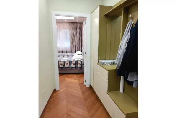 Shtepi ne shitje Apartament ne Tirane, 1+1, Mobilimi E mobiluar, Pagesa 305,000  Euro.