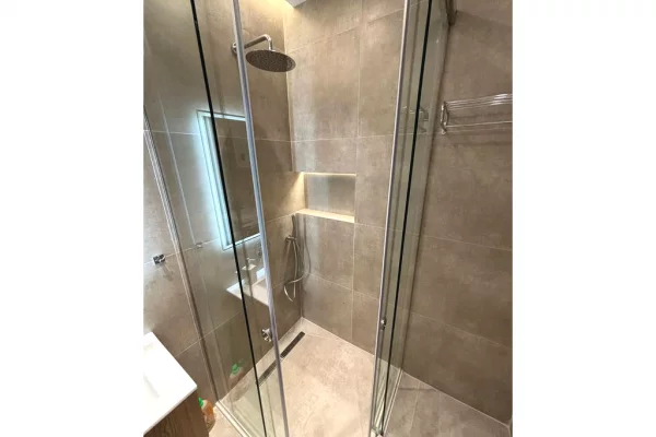 Shtepi me qera Apartament ne Tirane, 1+1, Mobilimi E mobiluar, Pagesa 850  Euro.