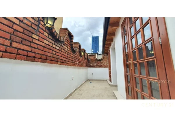 Appartamento in vendita a Tirana 3+1, Vuoto