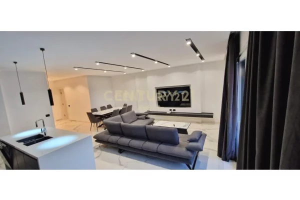 Shtepi me qera 2+1 ne Tirane - 1,200 Euro