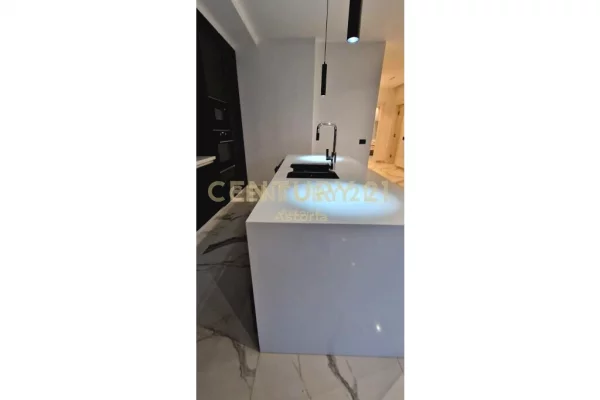 Shtepi me qera Apartament ne Tirane, 2+1, Mobilimi E mobiluar, Pagesa 1,200  Euro.