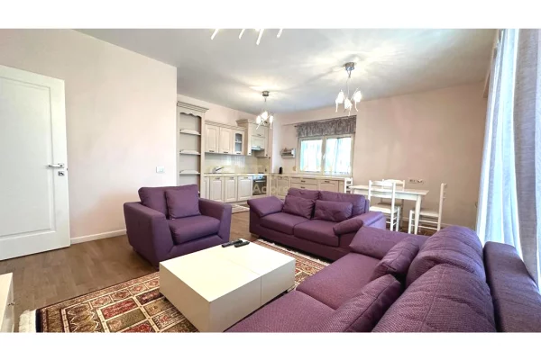 Shtepi me qera Apartament ne Tirane, 2+1, Mobilimi E mobiluar, Pagesa 900  Euro.