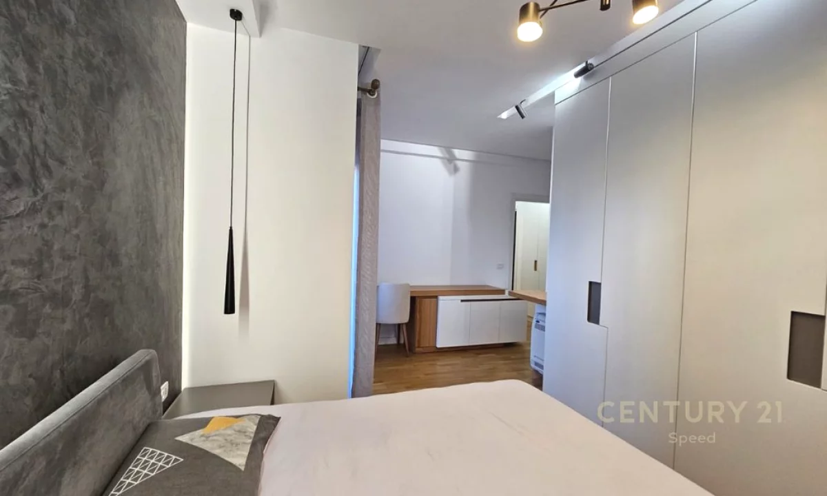 Shtepi me qera Apartament ne Tirane, 2+1, Mobilimi E mobiluar, Pagesa 1,350  Euro.