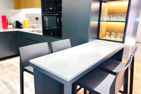 Appartamento in vendita a Tirana 2+1, Arredato