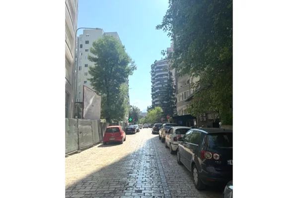 Appartamento in vendita a Tirana 2+1, Vuoto