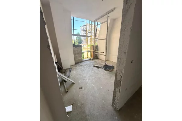 Appartamento in vendita a Tirana 2+1, Vuoto