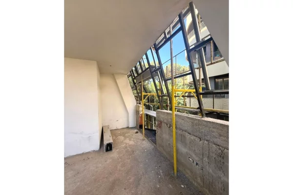 Appartamento in vendita a Tirana 2+1, Vuoto