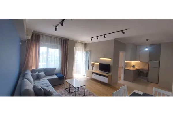 Shtepi me qera Apartament ne Tirane, 1+1, Mobilimi E mobiluar, Pagesa 60,000  Leke.