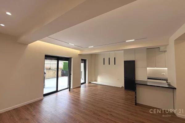 Appartamento in vendita a Tirana 3+1, Arredato