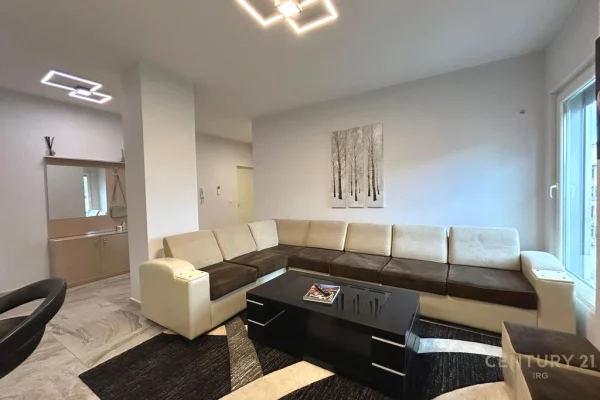 Shtepi me qera Apartament ne Tirane, 3+1, Mobilimi E mobiluar, Pagesa 1,100  Euro.