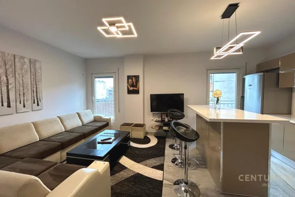 Shtepi me qera Apartament ne Tirane, 3+1, Mobilimi E mobiluar, Pagesa 1,100  Euro.