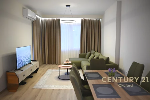 Appartamento in vendita a Tirana 2+1, Arredato