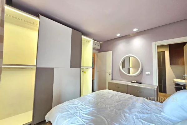 Shtepi me qera Apartament ne Tirane, 2+1, Mobilimi E mobiluar, Pagesa 1,250  Euro.