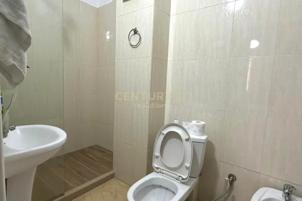 Shtepi me qera Apartament ne Tirane, 2+1, Mobilimi E mobiluar, Pagesa 600  Euro.