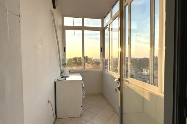 Shtepi me qera Apartament ne Tirane, 2+1, Mobilimi E mobiluar, Pagesa 600  Euro.