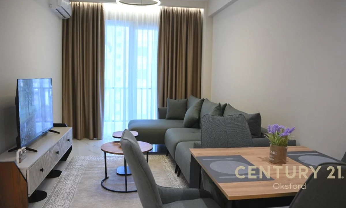 Appartamento in vendita a Tirana 1+1, Arredato