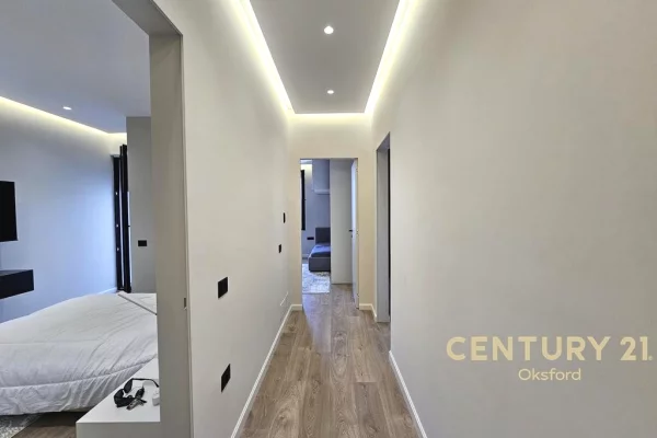 Shtepi me qera Vila Luksoze ne Tirane, 3+1, Mobilimi E mobiluar, Pagesa 2,000  Euro.