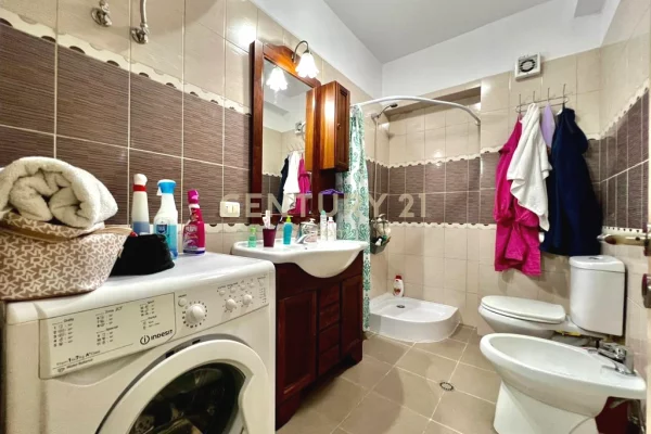 Shtepi me qera Apartament ne Tirane, 1+1, Mobilimi E mobiluar, Pagesa 650  Euro.