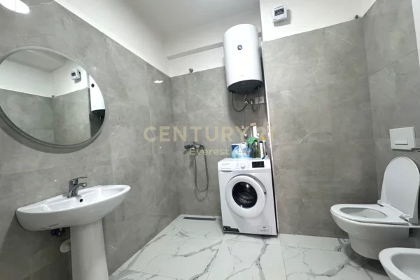 Appartamento in vendita a Tirana 2+1, Vuoto