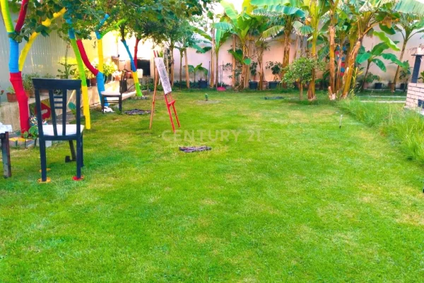 Casa privata/Indipendente in vendita a Tirana 2+1, Arredato