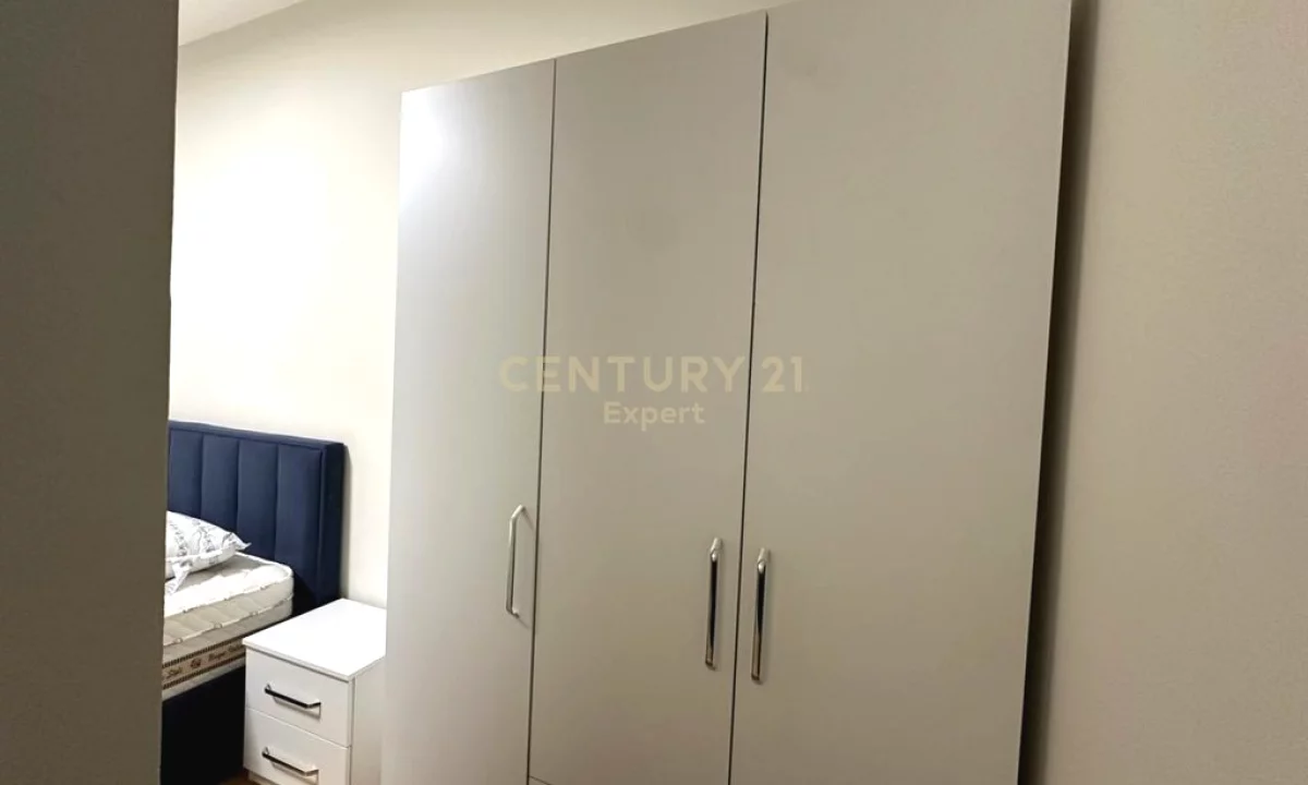 Shtepi me qera Apartament ne Tirane, 1+1, Mobilimi E mobiluar, Pagesa 700  Euro.