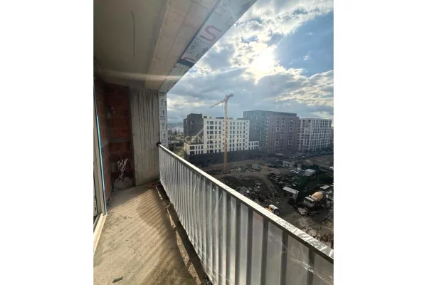 Appartamento in vendita a Tirana 3+1, Vuoto