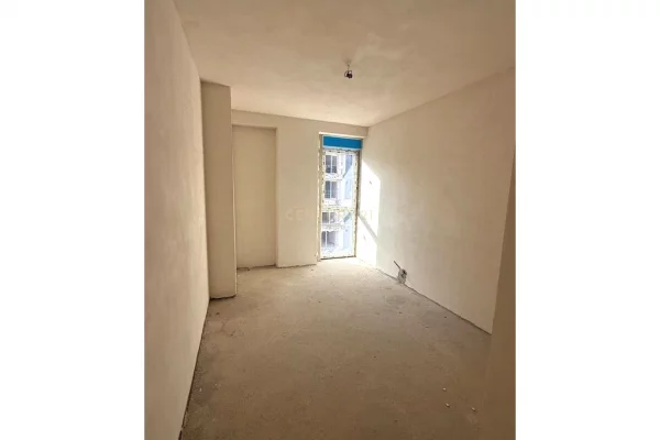 Appartamento in vendita a Tirana 3+1, Vuoto