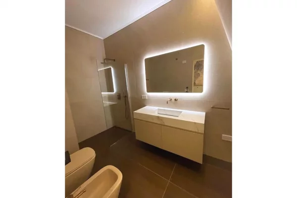 Shtepi me qera Apartament ne Tirane, 2+1, Mobilimi E mobiluar, Pagesa 2,200  Euro.