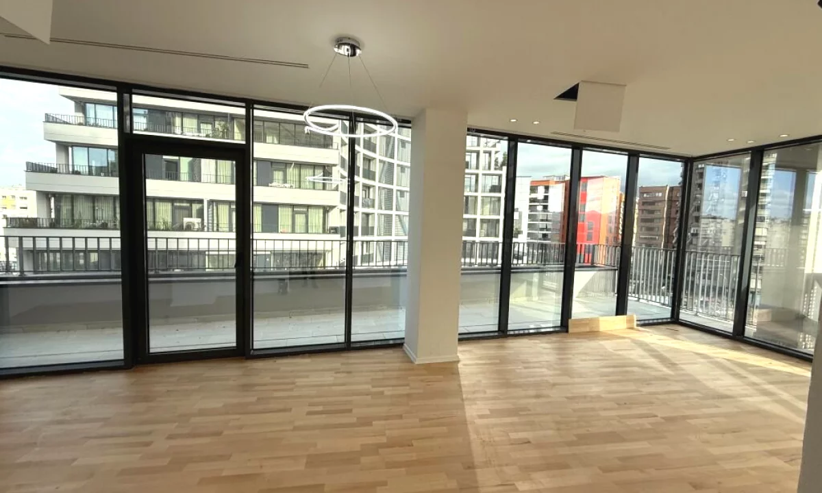 Appartamento in vendita a Tirana 2+1, Vuoto