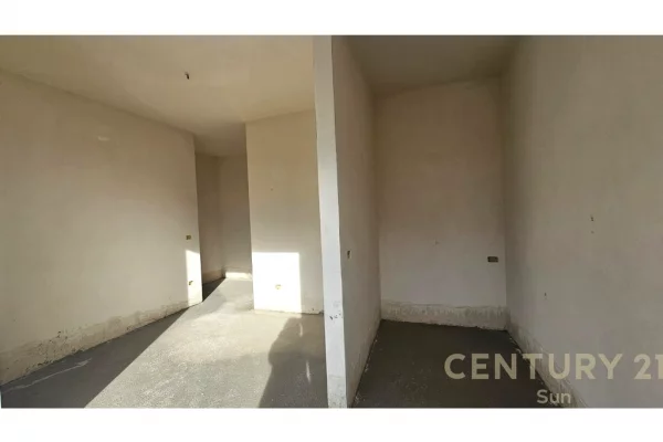 Appartamento in vendita a Tirana 1+1, Vuoto
