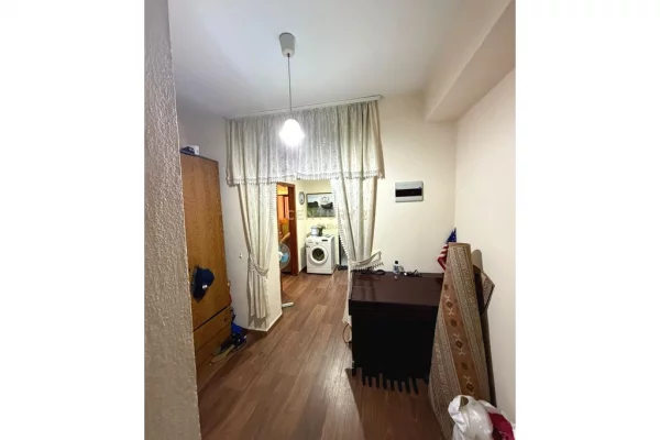 Appartamento in vendita a Tirana 1+1, Arredato