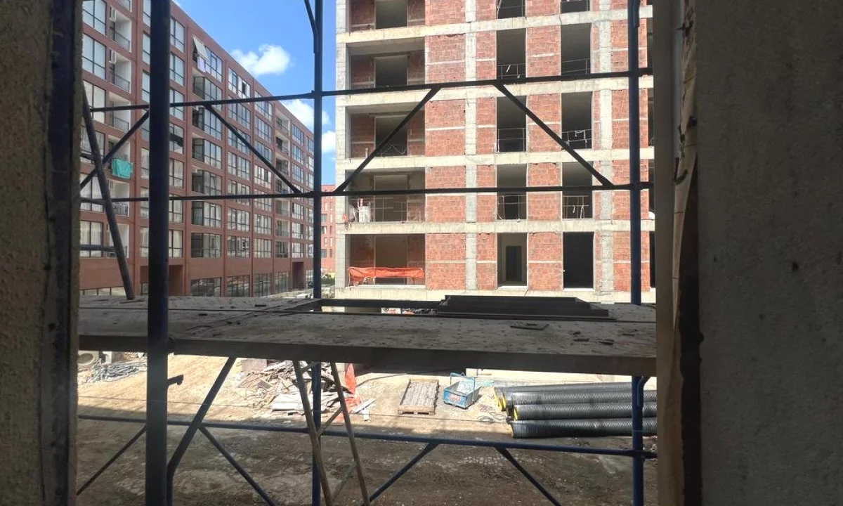 Appartamento in vendita a Tirana 2+1, Vuoto