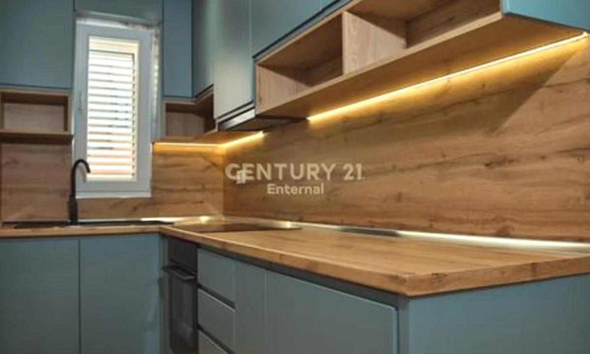 Shtepi me qera Apartament ne Tirane, 1+1, Mobilimi E mobiluar, Pagesa 750  Euro.