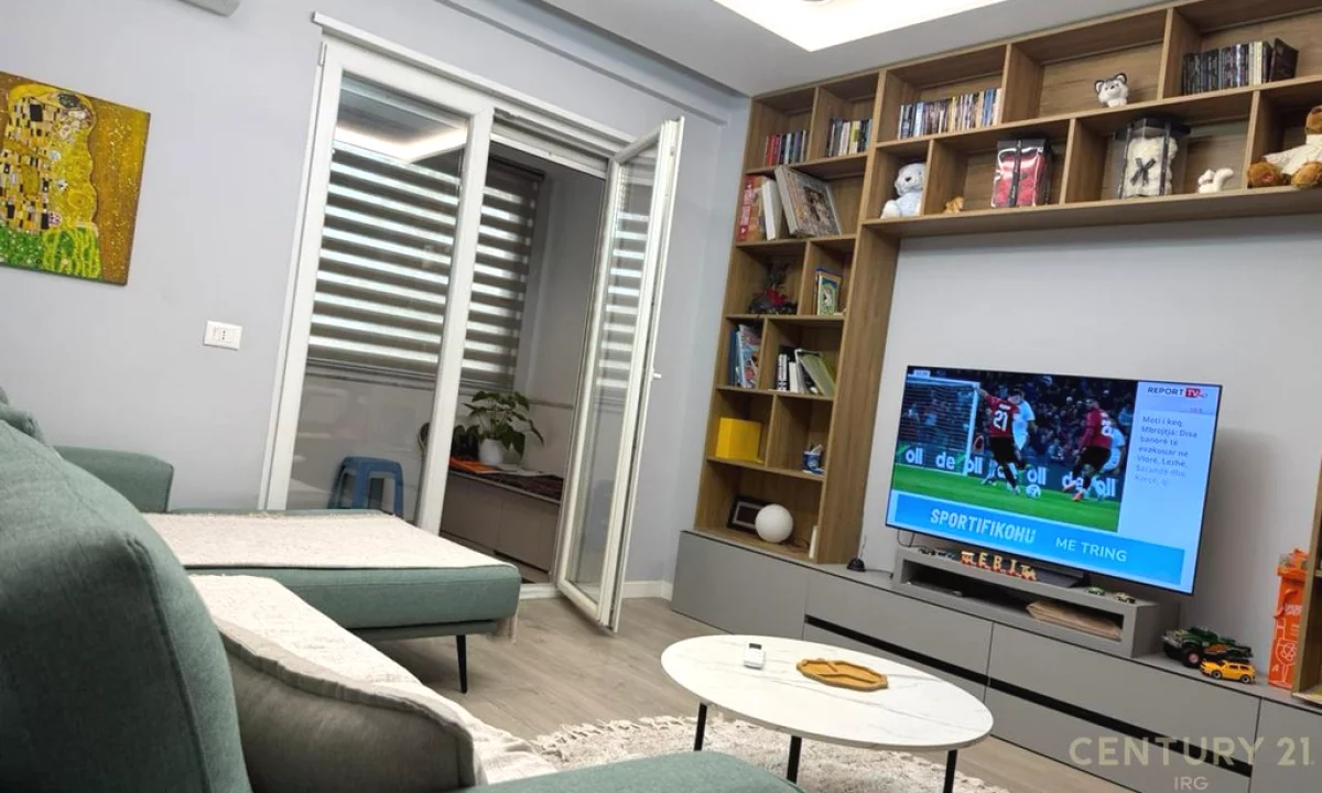 Appartamento in vendita a Tirana 2+1, Arredato