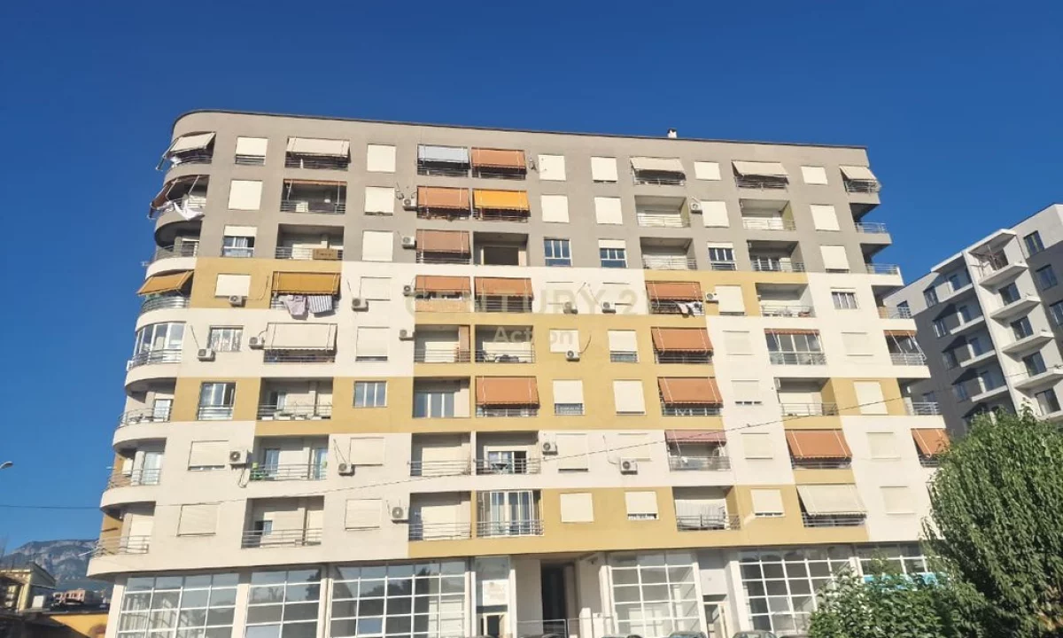 Shtepi me qera Apartament ne Tirane, 2+1, Mobilimi E mobiluar, Pagesa 700  Euro.
