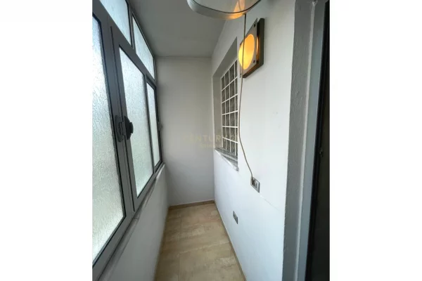 Shtepi me qera Apartament ne Tirane, 3+1, Mobilimi E mobiluar, Pagesa 900  Euro.