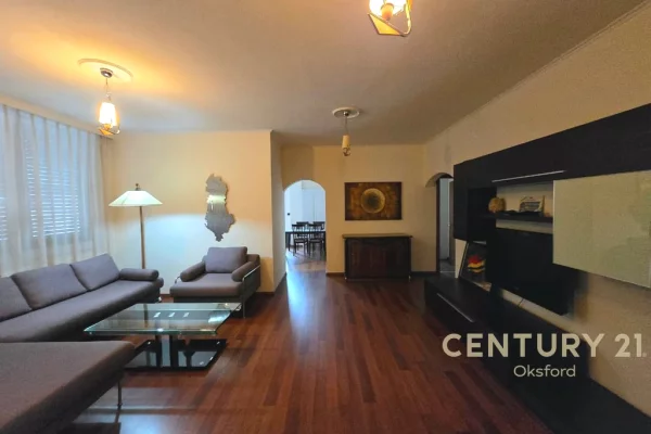 Shtepi me qera Apartament ne Tirane, 2+1, Mobilimi E mobiluar, Pagesa 1,300  Euro.