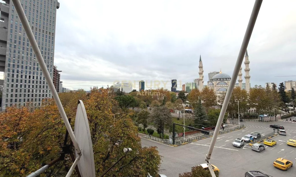 Appartamento in vendita a Tirana 2+1, Vuoto