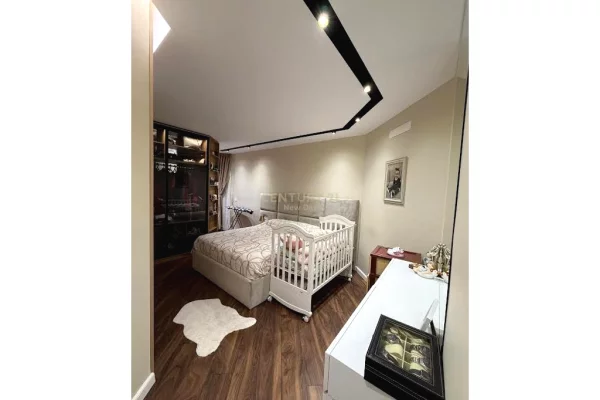 Appartamento in vendita a Tirana 1+1, Arredato