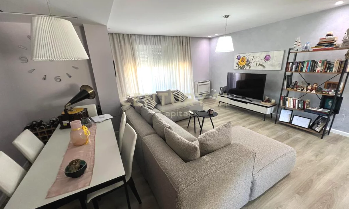 Shtepi me qera Apartament ne Tirane, 3+1, Mobilimi E mobiluar, Pagesa 1,300  Euro.