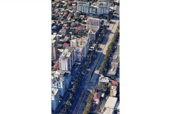 Ambient biznesi per qira, ne Rrugen Kryesore Dritan Hoxha, Laprake - 187 m2