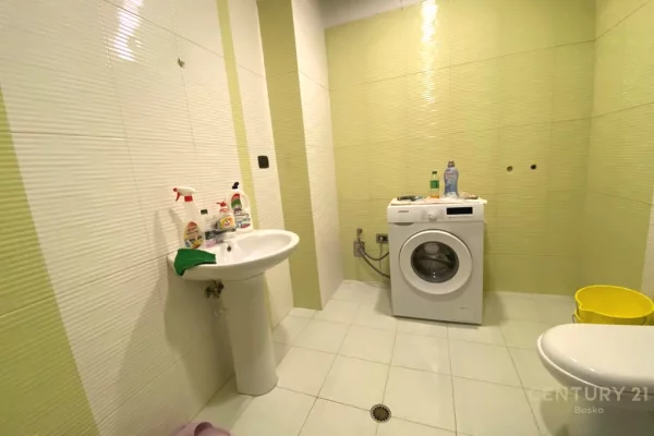 Shtepi ne shitje Apartament ne Tirane, 2+1, Mobilimi Pjeserisht e mobiluar, Pagesa 230,000  Euro.