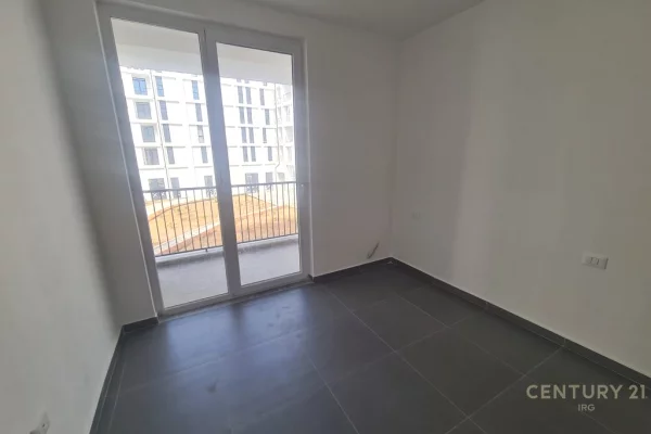 Shtepi me qera Apartament ne Tirane, 3+1, Mobilimi Bosh, pa mobiluar, Pagesa 400  Euro.
