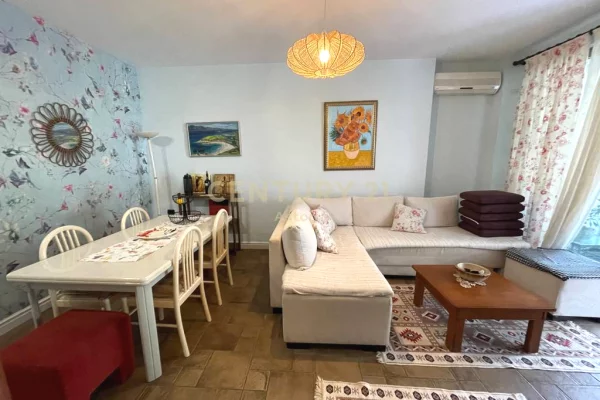 Shtepi ne shitje Apartament ne Durres, 2+1, Mobilimi E mobiluar, Pagesa 187,000  Euro.
