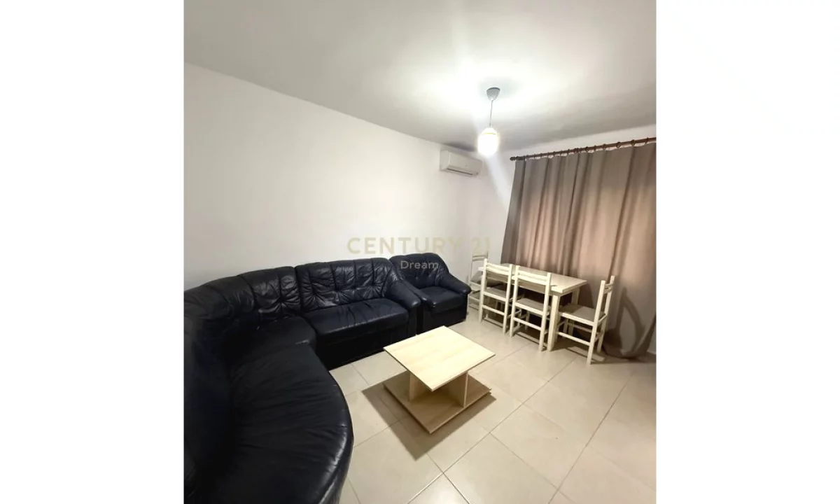 Shtepi me qera Apartament ne Tirane, 2+1, Mobilimi E mobiluar, Pagesa 450  Euro.