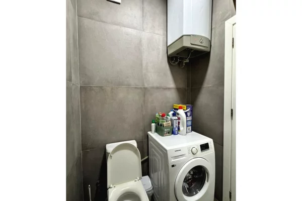 Shtepi me qera Apartament ne Tirane, 1+1, Mobilimi E mobiluar, Pagesa 500  Euro.