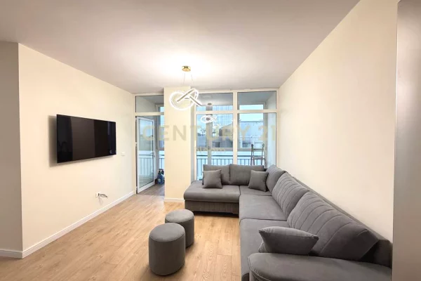 Shtepi me qera Apartament ne Tirane, 2+1, Mobilimi E mobiluar, Pagesa 950  Euro.