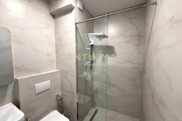 Shtepi me qera Apartament ne Tirane, 2+1, Mobilimi E mobiluar, Pagesa 950  Euro.