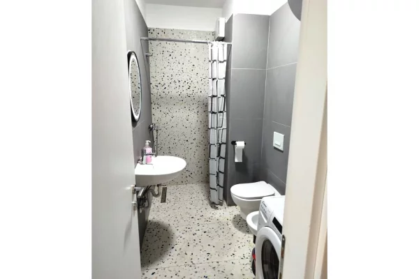 Shtepi me qera Apartament ne Tirane, 1+1, Mobilimi E mobiluar, Pagesa 500  Euro.