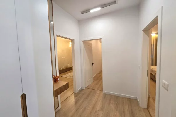 Shtepi me qera Apartament ne Tirane, 2+1, Mobilimi E mobiluar, Pagesa 1,500  Euro.